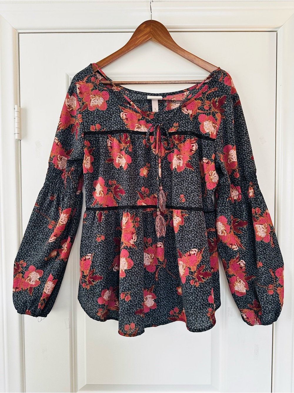 Black Floral Tie Neck Peasant Blouse Boho Cottagecore Fall Autumn Large Sleeve